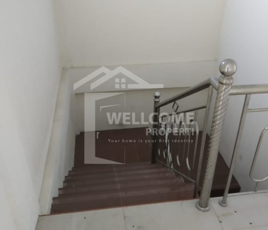 DIJUAL RUMAH MEWAH POSISI HOOK, JL. BUNGA RAYA