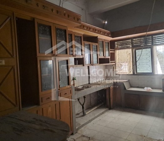 DIJUAL/DISEWAKAN 1 UNIT RUKO 3 LANTAI, JL. NANGKA